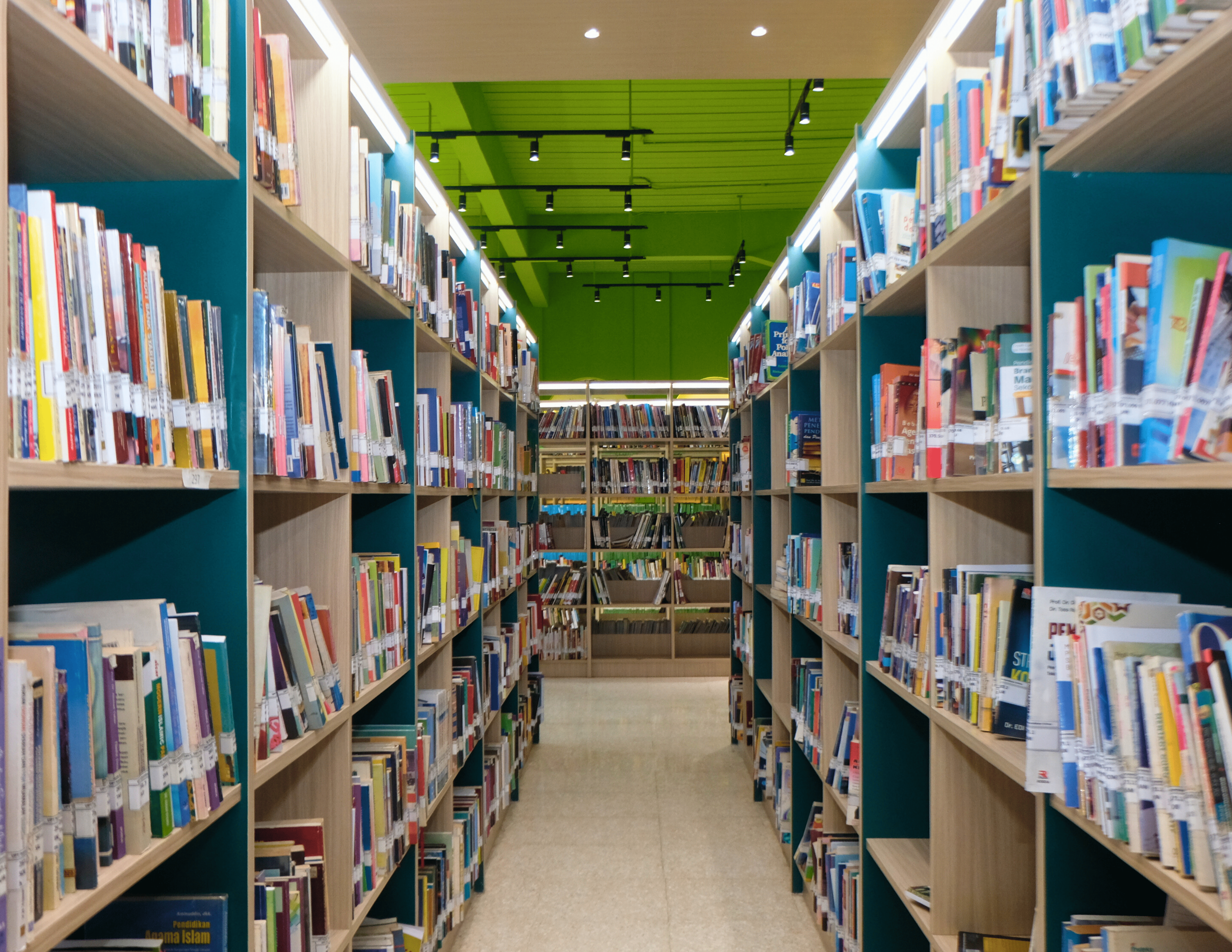 Perpustakaan Universitas Modern